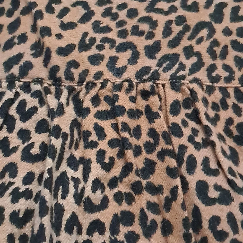 Lands' End Women's Size Medium Animal Print 1/2 Button Sleep Shirt